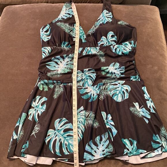 Women’s Plus Sized Tankini Swimsuit 2 Piece Flattering Ruched Sides Size 16 NEW - Picture 12 of 14